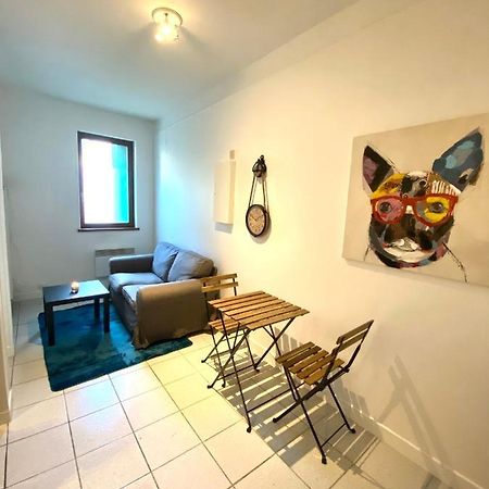 Charmant Studio Avec Acces Internet Au Centre Ville Lägenhet Rouen Exteriör bild